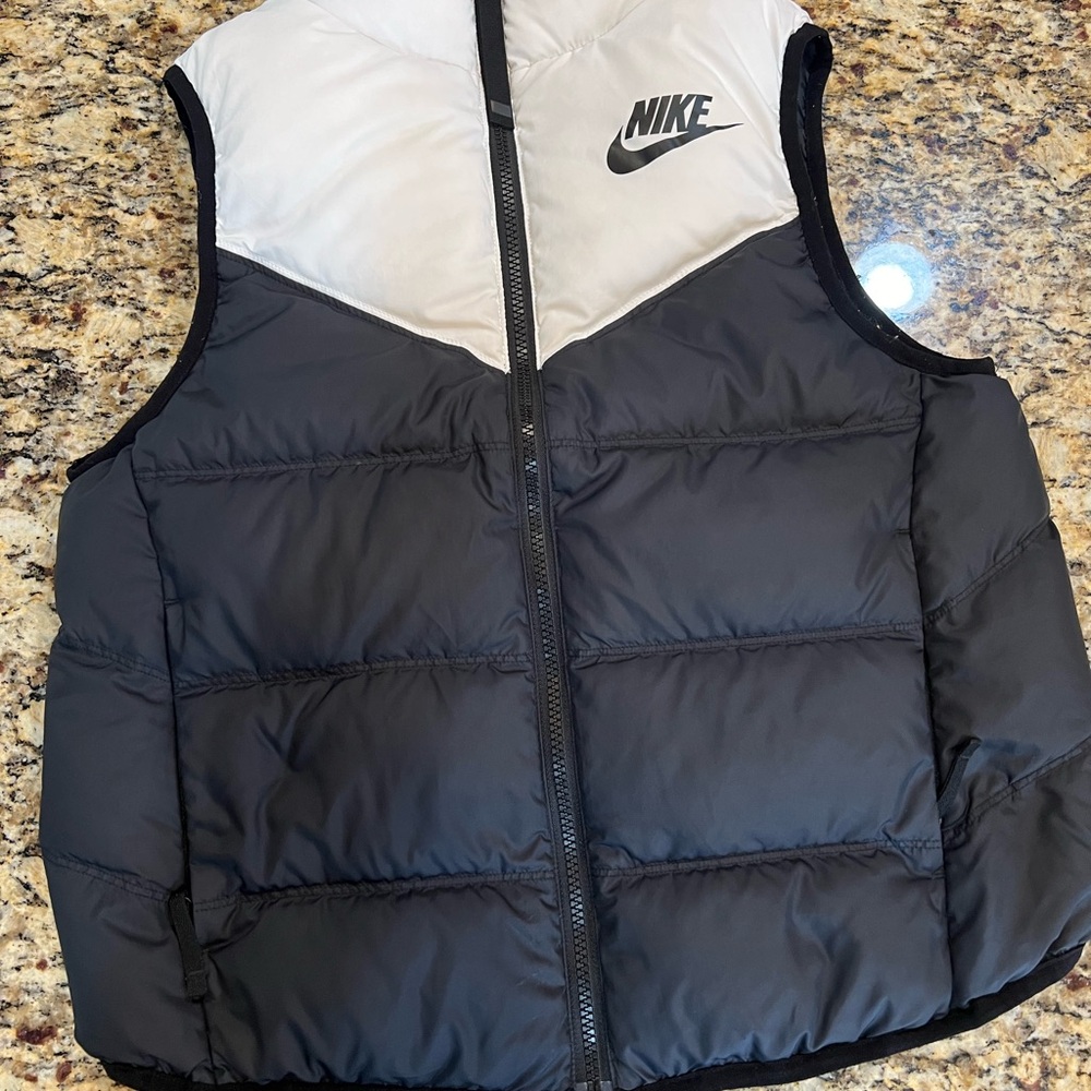 Nike Black and White Puffer Vest